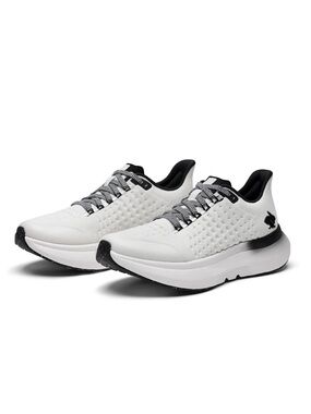 Rabbit dream chaser 2.0 white size 10